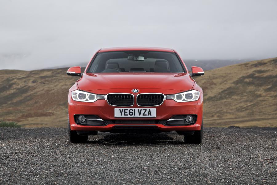  BMW 320d Sport 2012 года  (UK) (фото 25 из 28)